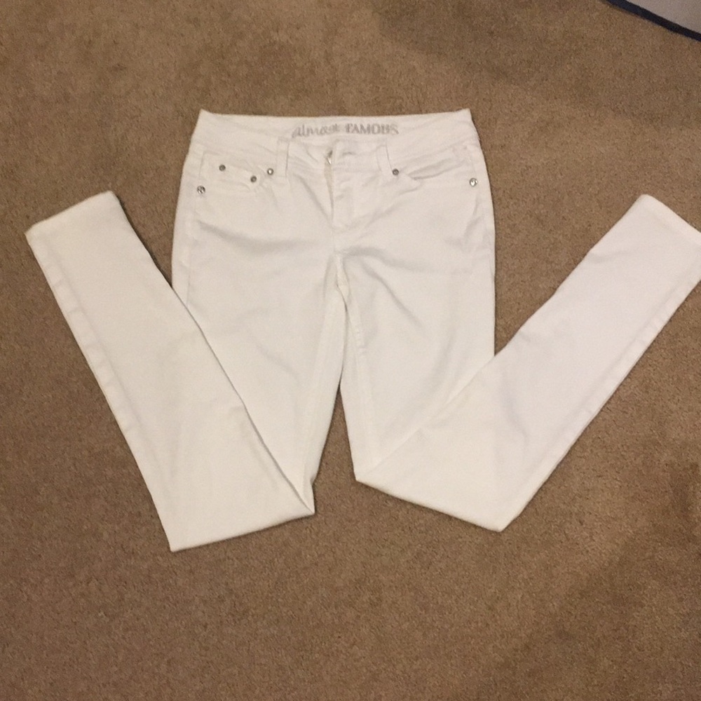 White skinny jeans pants